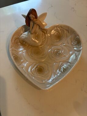 Rose Angel Porcelain Heart Dish in Pearl White